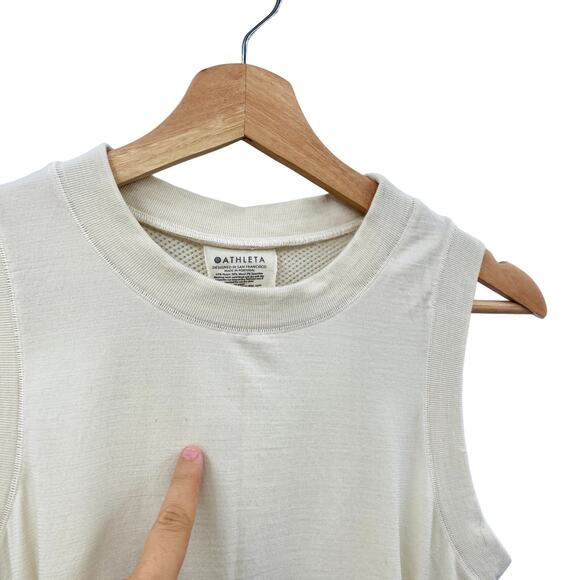 Athleta cream wool blend sleeveless top - Picture 3 of 5